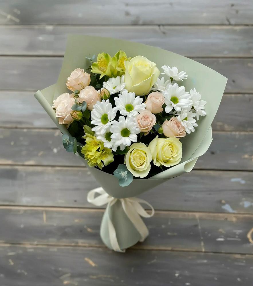Букет цветов из: Альстромерии, Розы и Хризантемы в Вязовой
