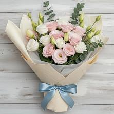 Букет цветов из:  Лизиантусы в Вязовой