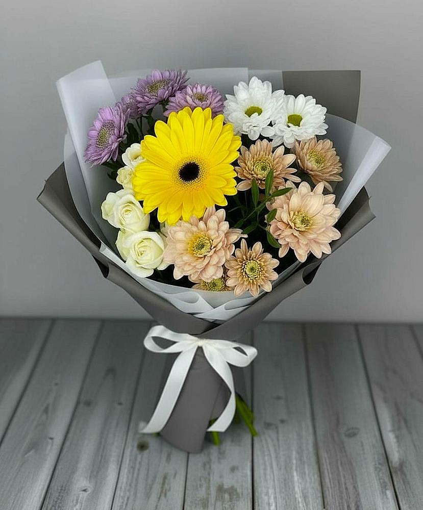 Букет цветов из: Розы, Герберы и Хризантемы в Вязовой