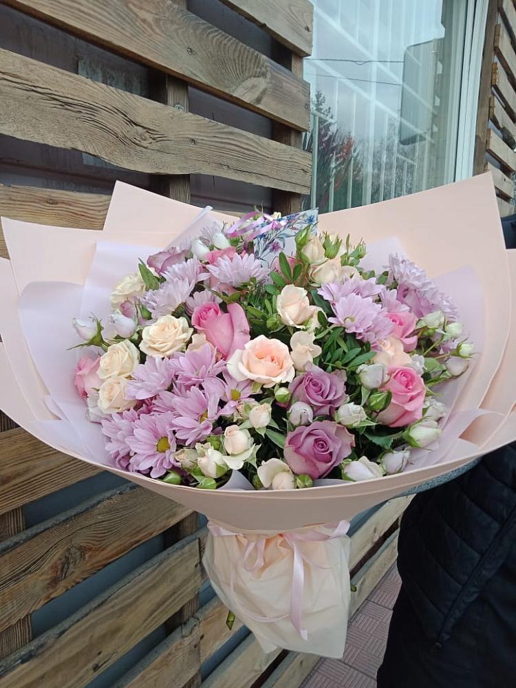 Букет цветов из: Розы и Хризантемы в Вязовой