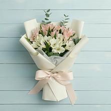 Букет цветов из:  Альстромерии в Вязовой