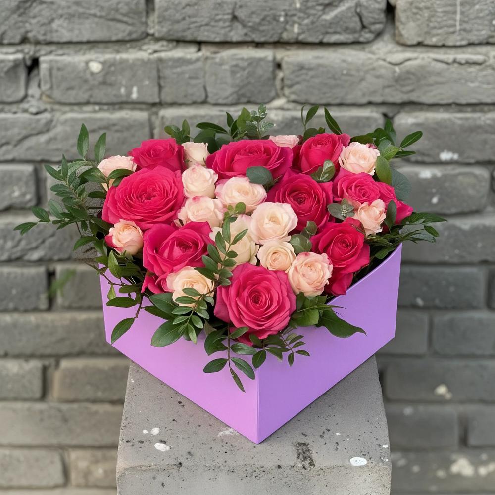 Цветочная композиция из Розы в коробке в Вязовой
