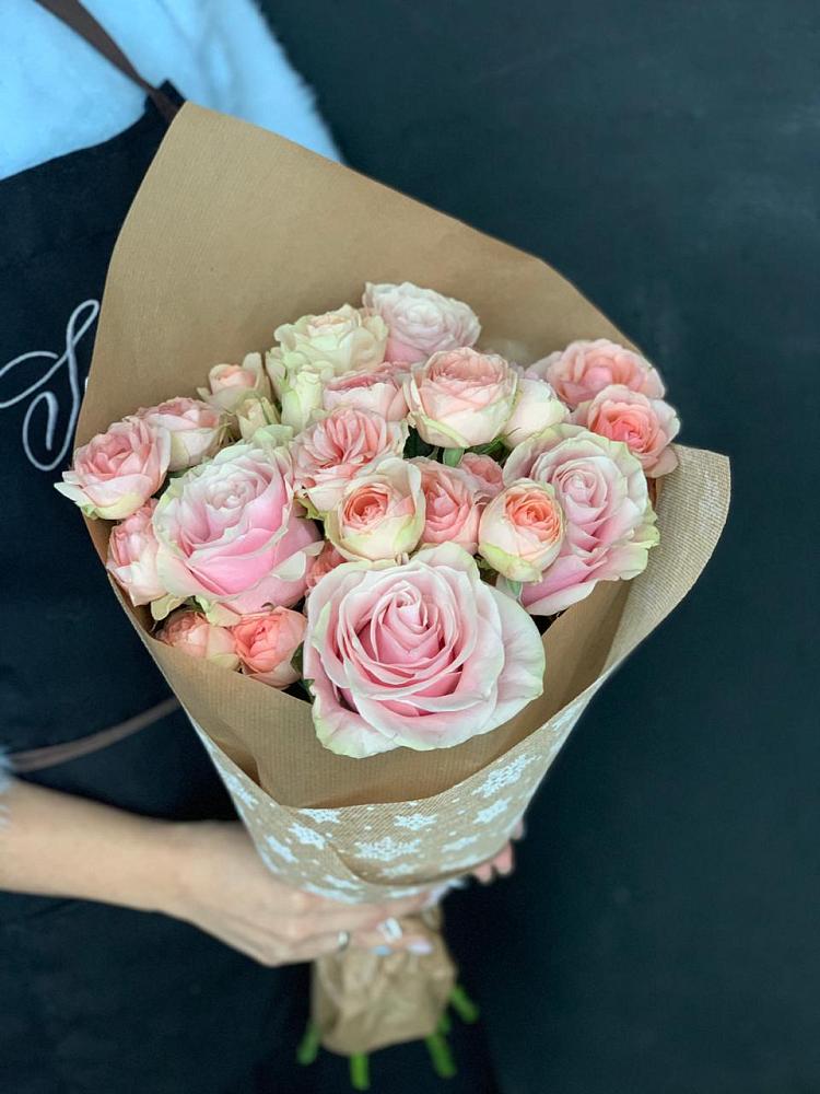 Букет цветов из: Хризантемы и Розы в Вязовой