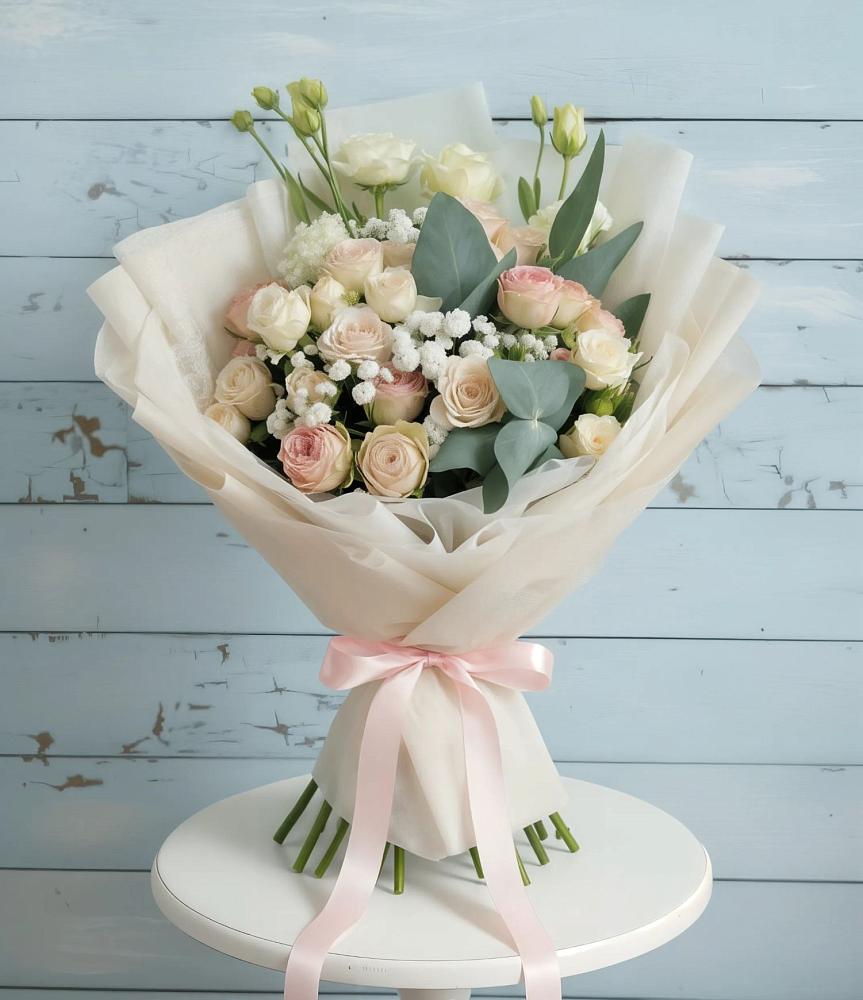 Букет цветов из: Розы и Лизиантусы в Вязовой