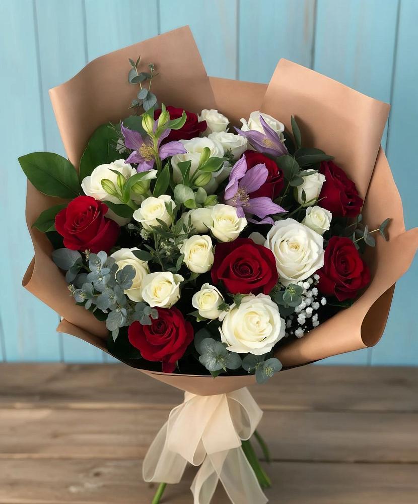 Букет цветов из: Розы и Альстромерии в Вязовой