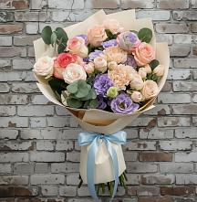 Букет цветов из:  Розы, Лизиантусы и Гвоздики #REPLACE_PRED# Вязовой